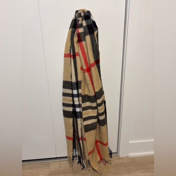 Burberry Style Scarf - Picture 2 of 4